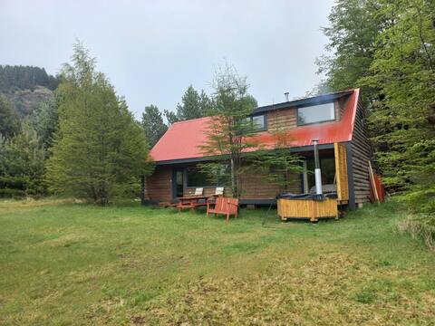 El Techo Rojo, cottage in Coyhaique