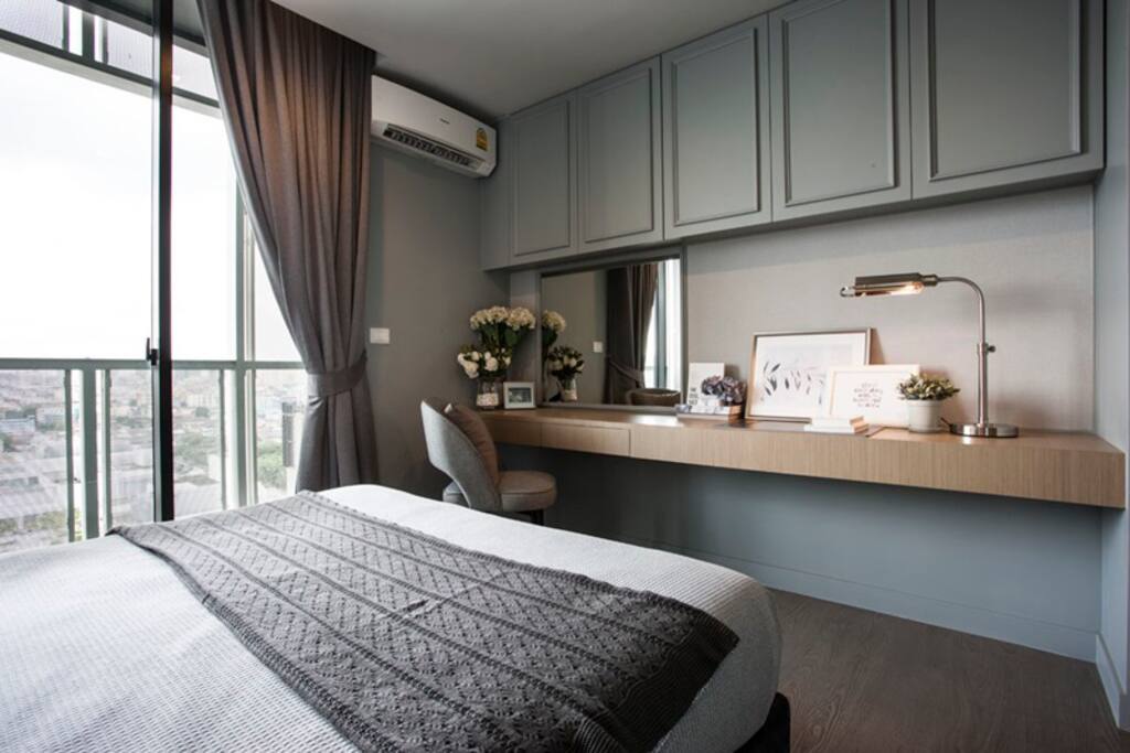 卧室和阳台| Bedroom with balcony