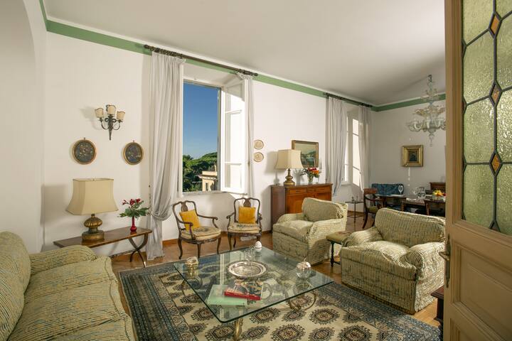 Colosseum View Exclusive Apartment gallery image 3