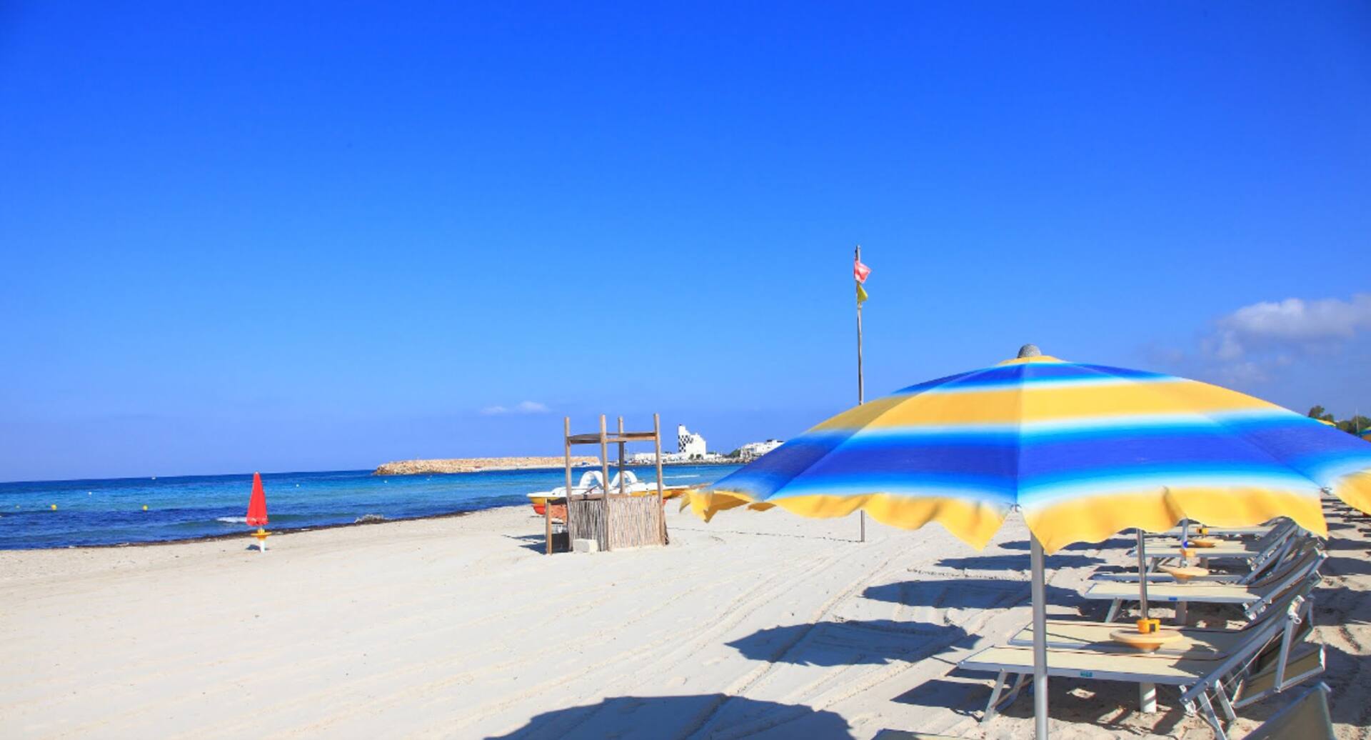 Three-room apartment 50 meters from the sea (LEONE)