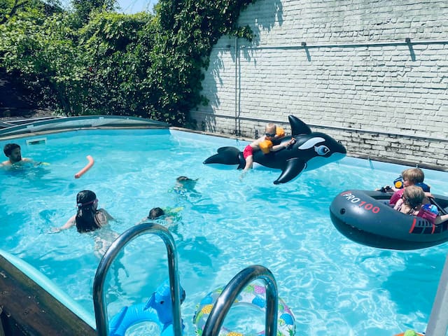 Our family house with a pool near Ghent