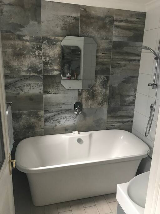 Main Bathroom