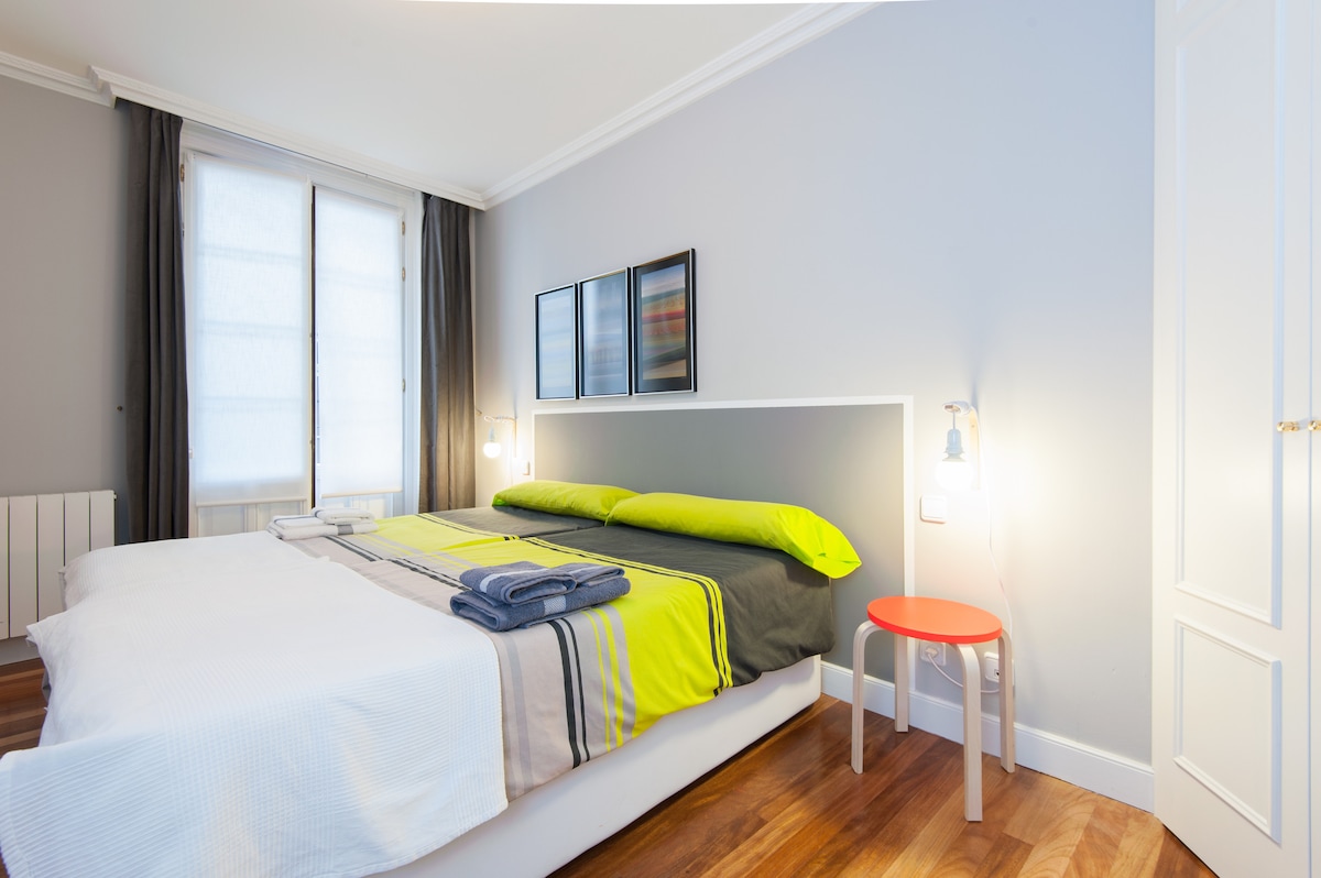 SPAVAĆA SOBA 2 KREVETA OD 90