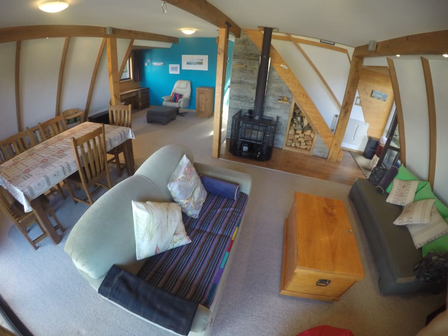 LIVING/DINING