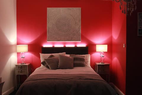 Popular Airbnb listing: The Coach House (hidden gem nr Nottm City Centre!) in Mapperley