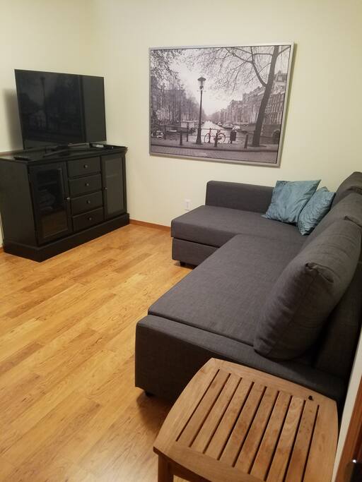 Guest bedroom