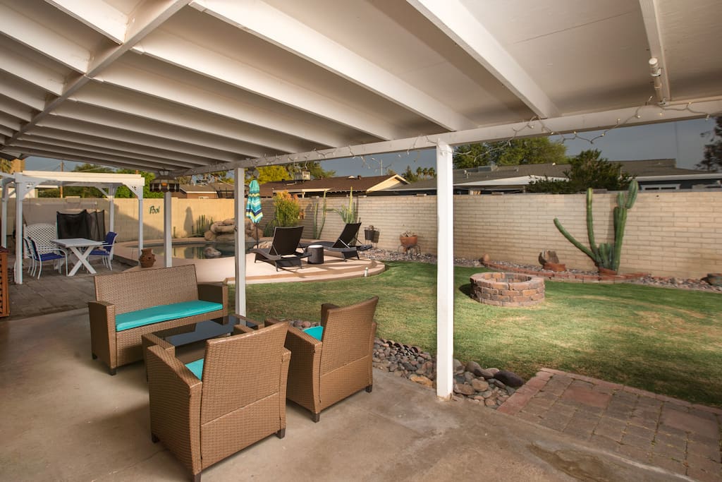 Lounge poolside !!!