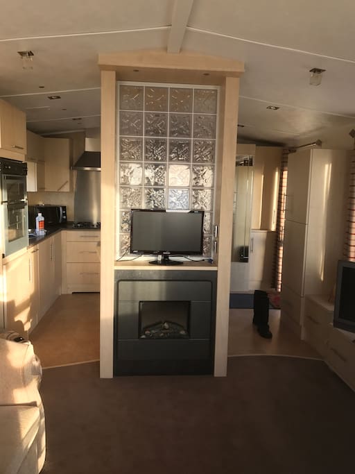 Electric fire in the Lounge adds to that cosy feeling.