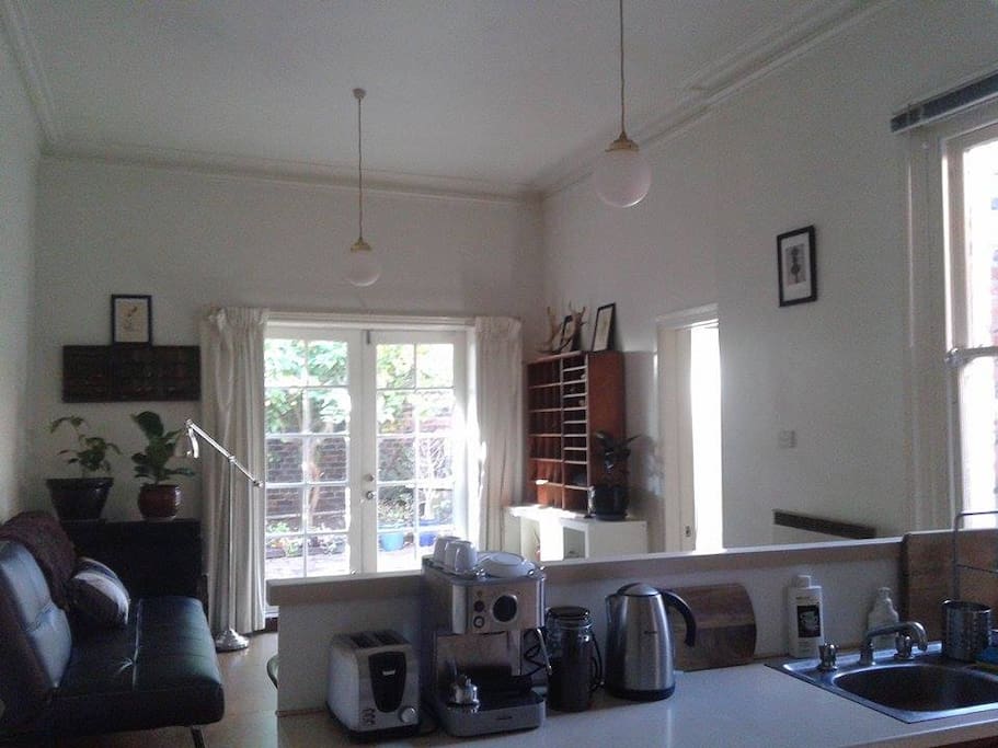 Lounge-dining area