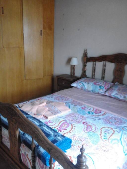 Amplio placard en el dormitorio