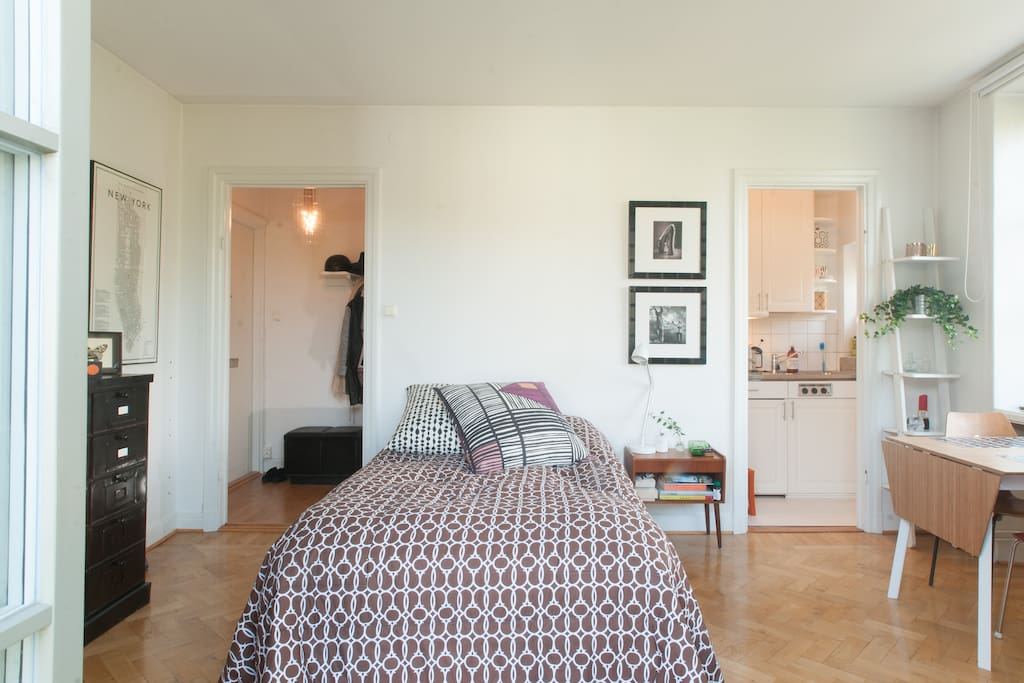This is an old photo, the bed is today bigger and a double bed