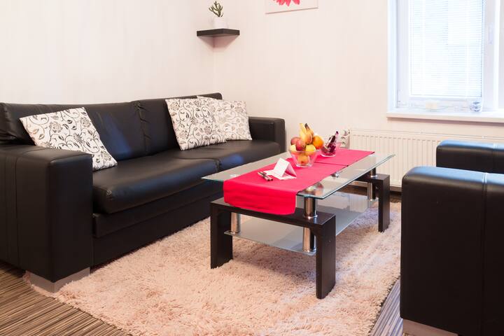 Stylish apt in very heart of Old Town