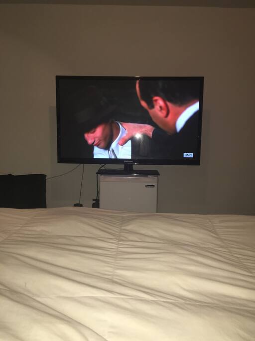 55” Samsung Plasma 3-D TV with hd cable and WiFi
Magic Chef Mini Fridge stays ice cold