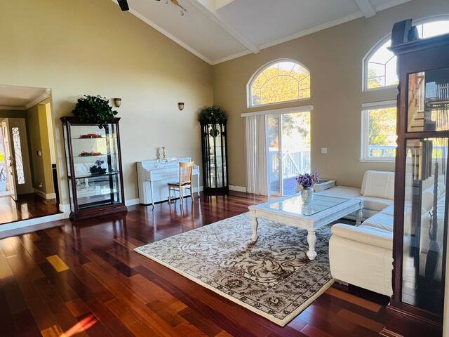 7 Bedrooms, Large,Private Villa with Gorgeous View gallery image 5