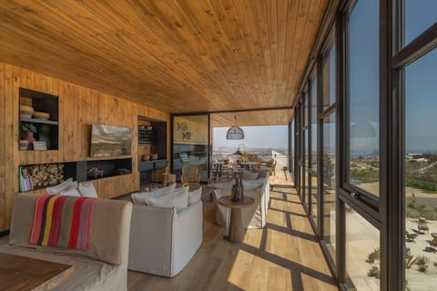 Popular Airbnb listing: Excellent house in Costa Cachagua with great view in Zapallar