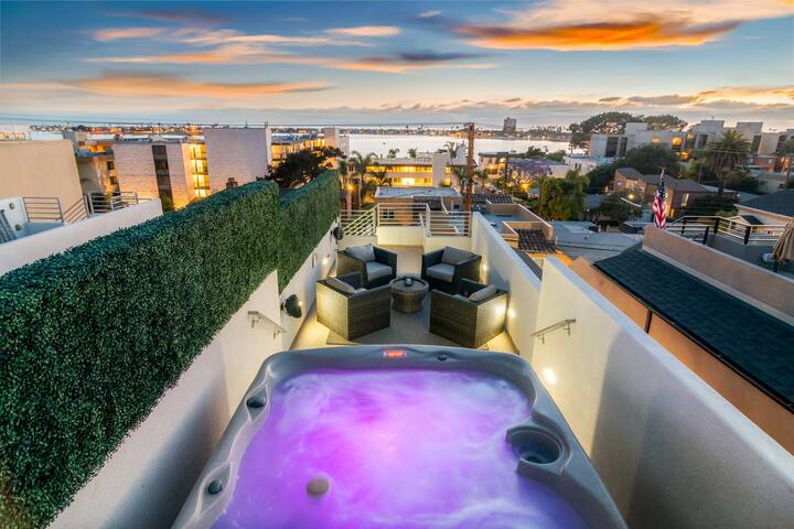 2300+ Sq Ft Brand New Home with Amazing Views! gallery image 2