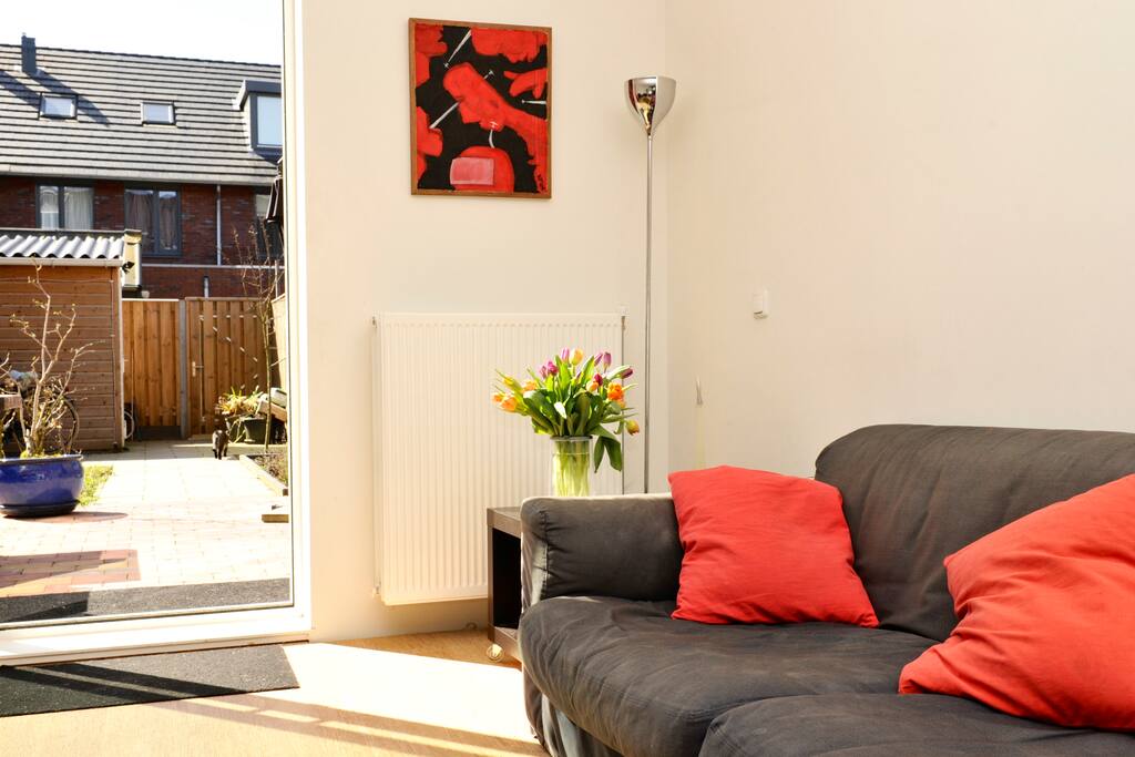 Livingroom with access to garden