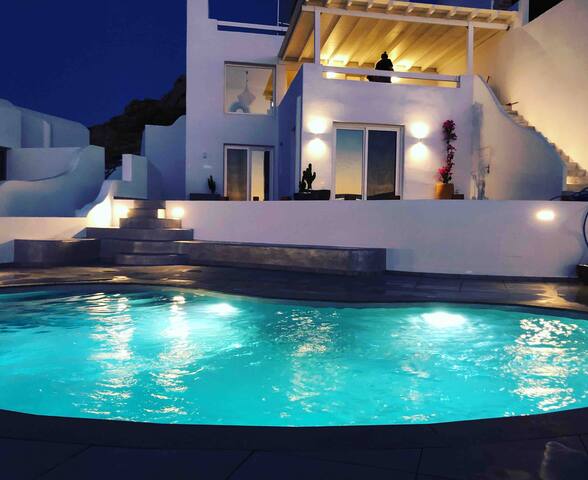 Blue Villa Naxos gallery image 2