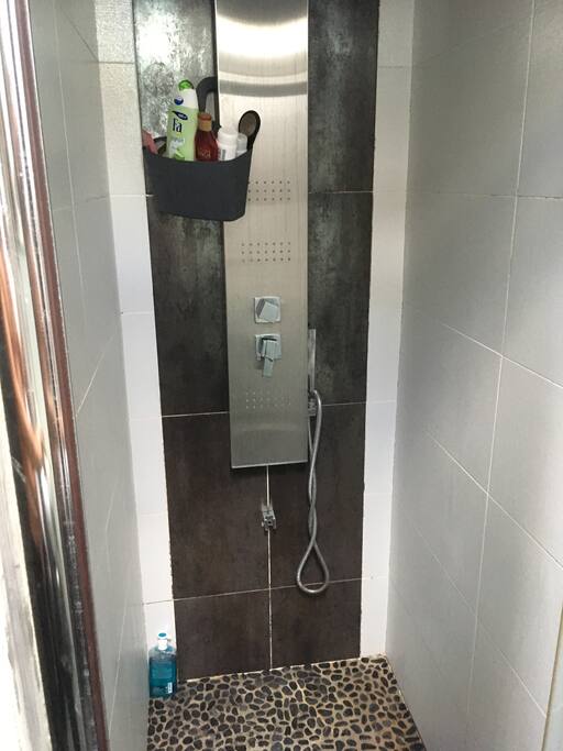 Douche à l'italienne