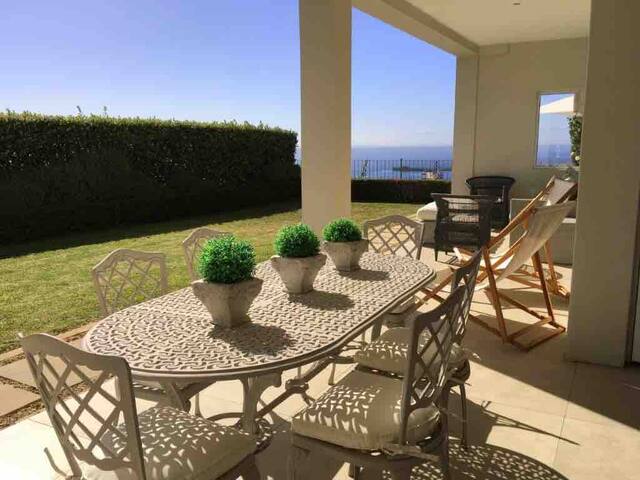 Breach House – unique, luxurious & private gallery image 2