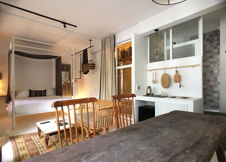 Perfect apartment for friends & family - comfortably sleep up to 4 people.