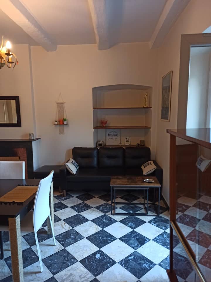 Chez Laurette Murato 
Appartement Spacieux 100m2 - Cap Corse