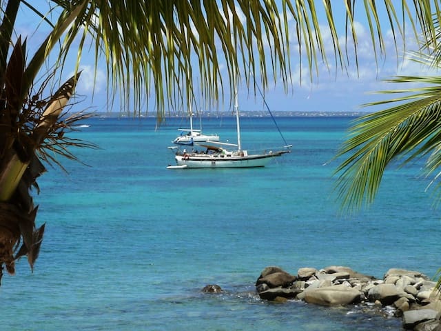 Beachfront condo-Marigot St Martin.