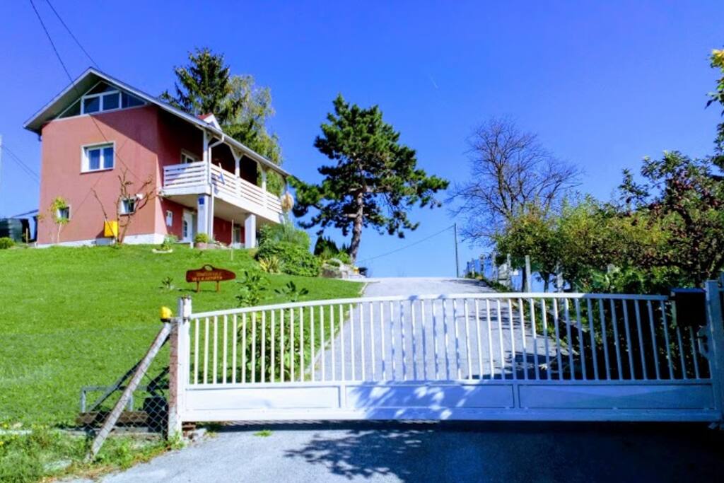 Green Hill Villa Renata
