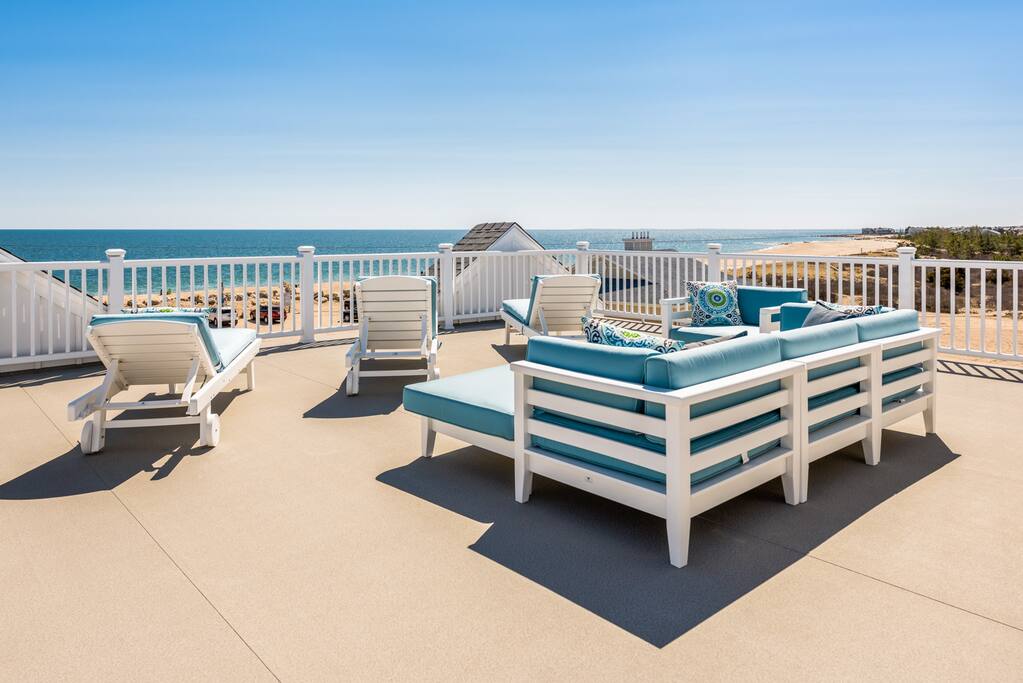 Roof top deck