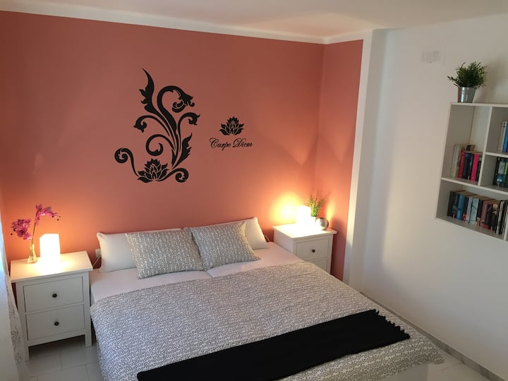 Dormitorio III: 1,80 x 2,00 m, se puede  separar en dos camas individuales.