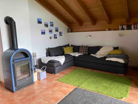 Family-Place-Mountain View-Fireplace-8 Pers.