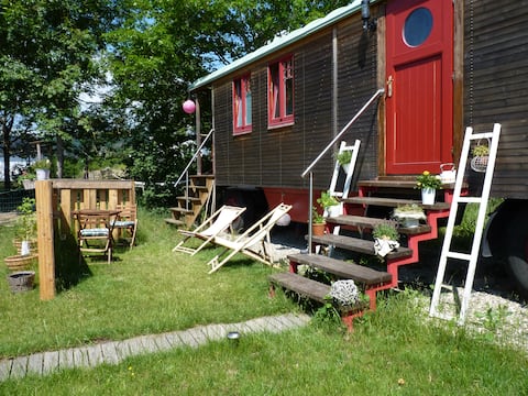 Vacation with the special extra in the tiny house