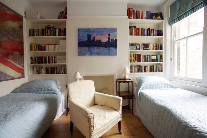 Airbnb Sutton Holiday Rentals Places To Stay