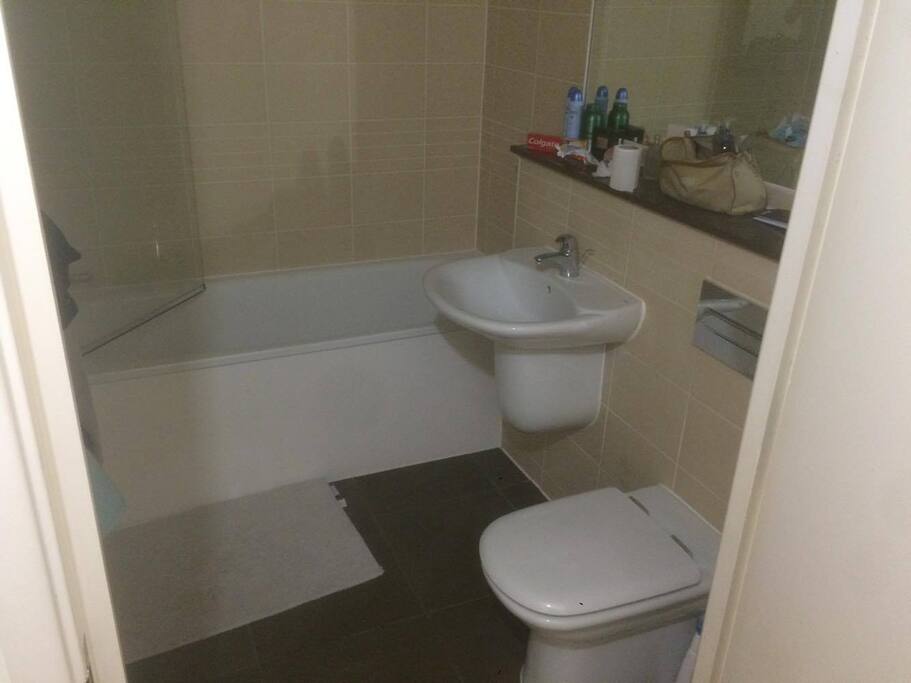 PRIVATE bathroom with tower rail