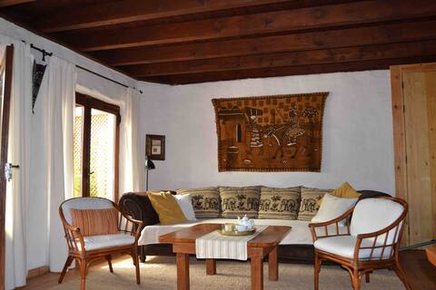 Airbnb em destaque: Apartment 3 near the beach, with a pool em Mexilhoeira Grande