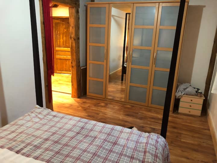 غرفة النوم 1