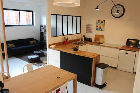 Successful Airbnb property: Welcome to the "Atelier du 24" in Villeneuve D'ascq