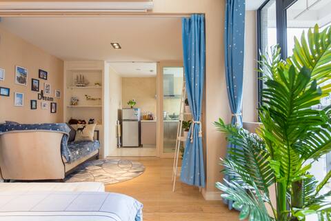 【蓝色地中海】房间已消毒！地铁双线/春熙路太古里/熊猫基地/高笋塘驷马桥/昭觉寺/宽窄巷子/有投影