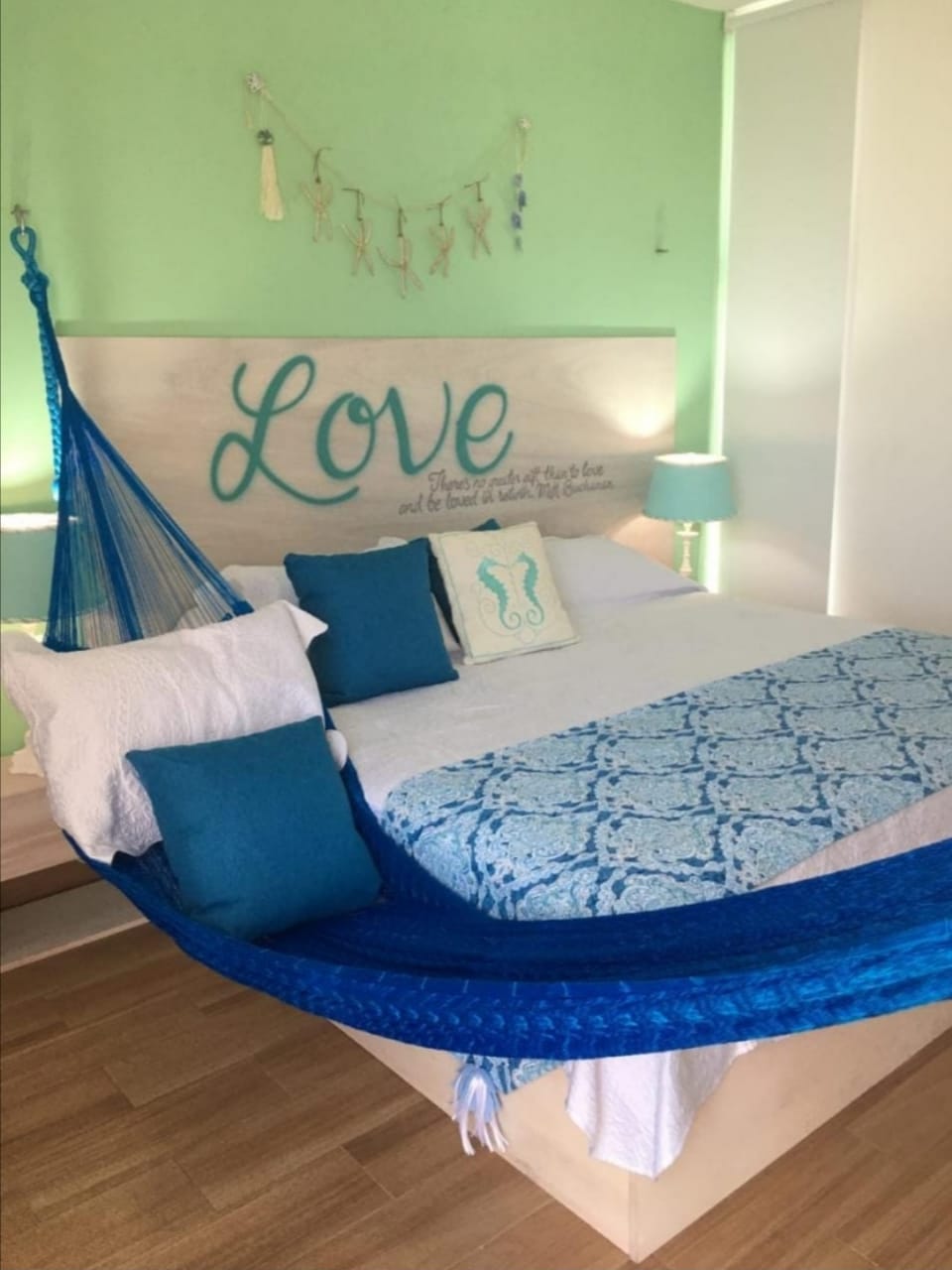 Dormitorio principal con gran terraza