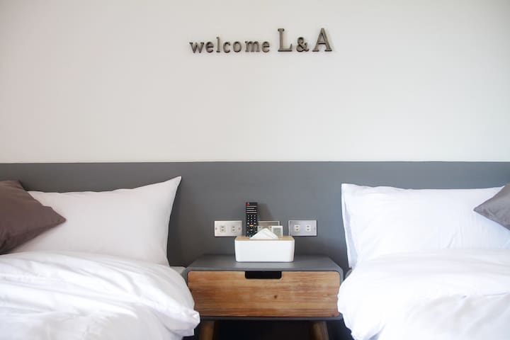 O.N.E/高雄火車站走路2min/Kaohsiung/美麗島捷運站/六合夜市