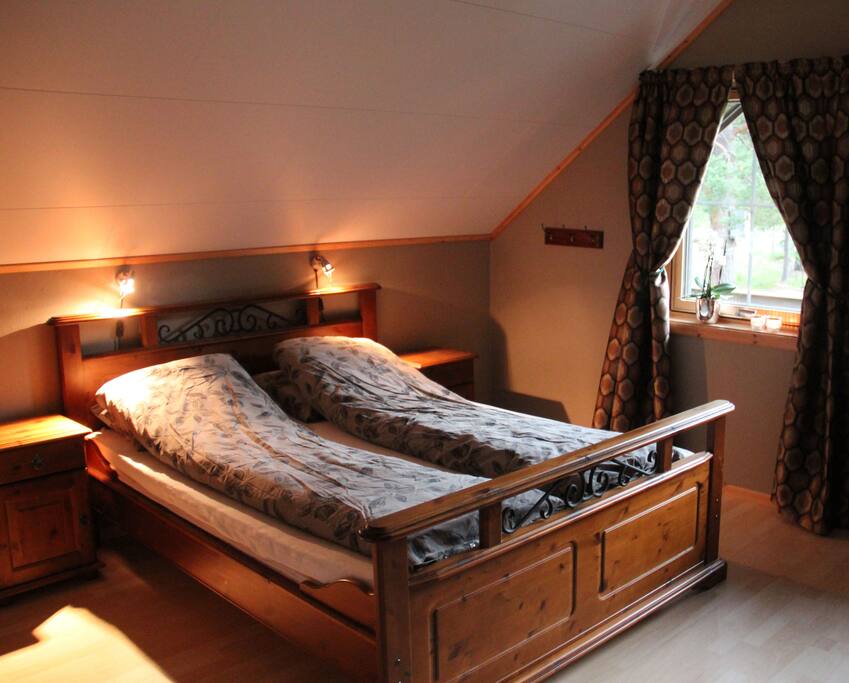 The main bedroom (bed: 150cm).