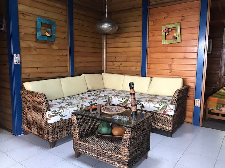 Acogedora Finca Con Linda Casa Tipo Chalet Suizo - La Vega