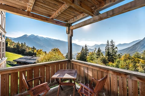 Apartment with fantastic views of Tyrol 1