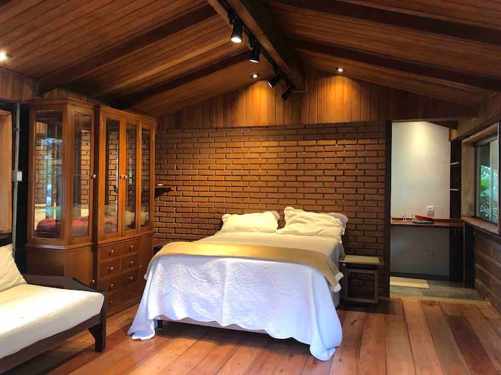 Apartman u planinskoj kući na Aljasci s kupaonicom 