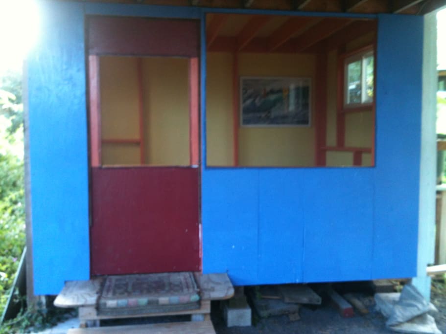 Surf break room.