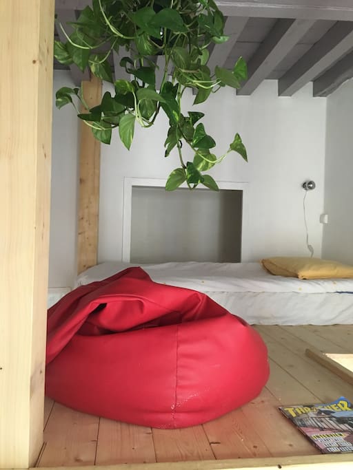 la mezzanine