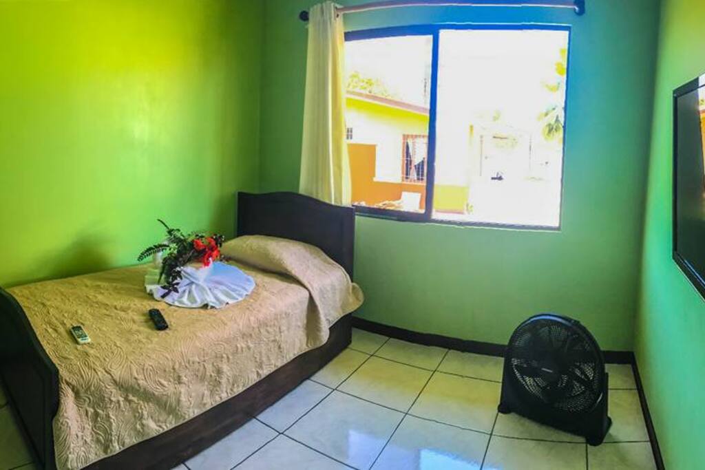 Second room with trundle bed / Segundo dormitorio con cama nido