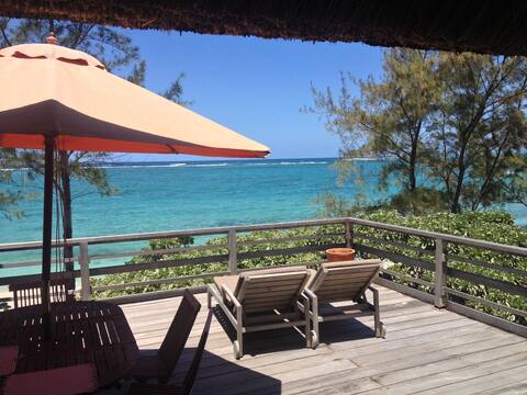 Villa Mahé. Like the deck of a boat