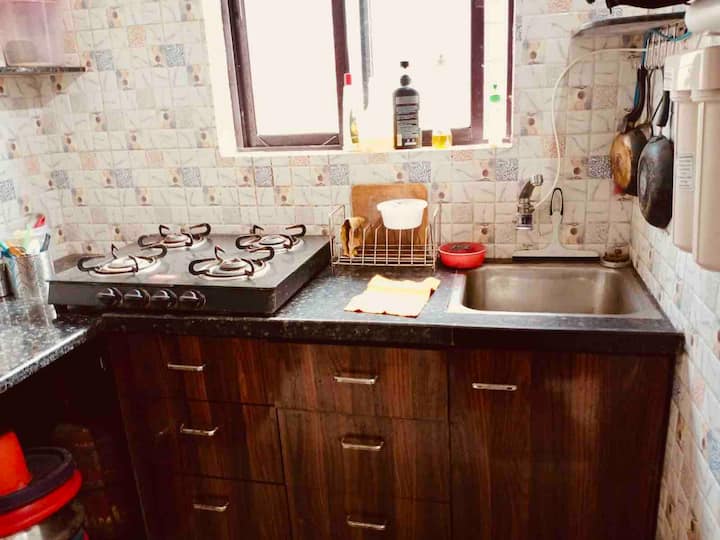 Centrally Located 1 Bhk On Rent Behind Quest Mall - Kolkata