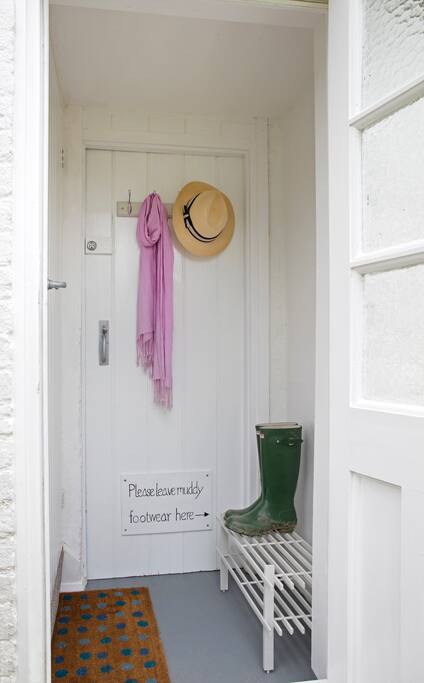 Enter your space via a pretty bootroom/lobby.